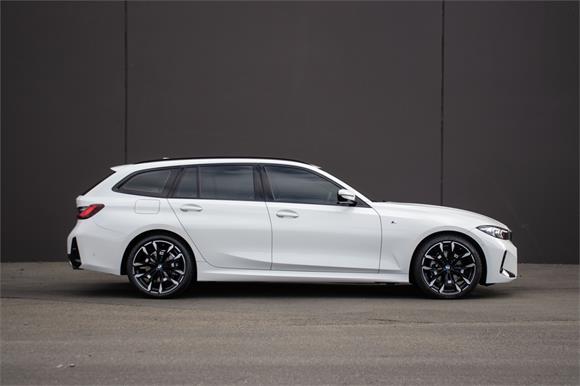 BMW 320d X Drive Touring 2025