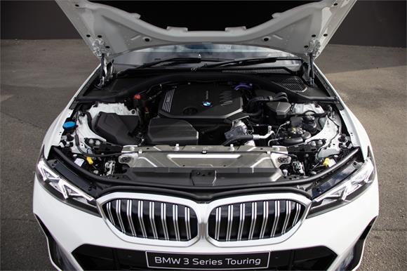 New BMW 320d X Drive Touring