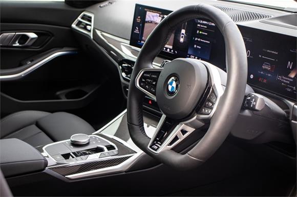 New BMW 320d X Drive Touring