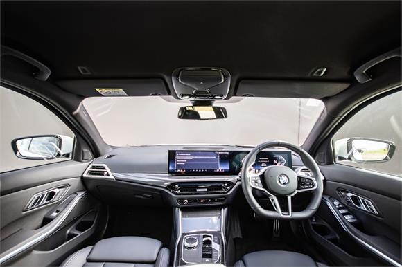 New BMW 320d X Drive Touring