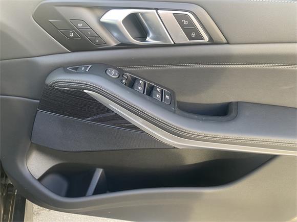 New BMW X5 30D - X-Drive