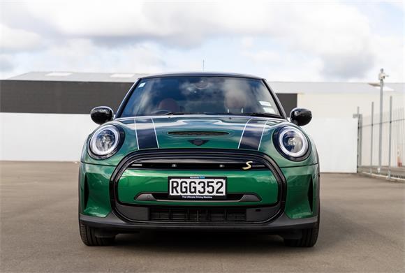2023 MINI Cooper F56