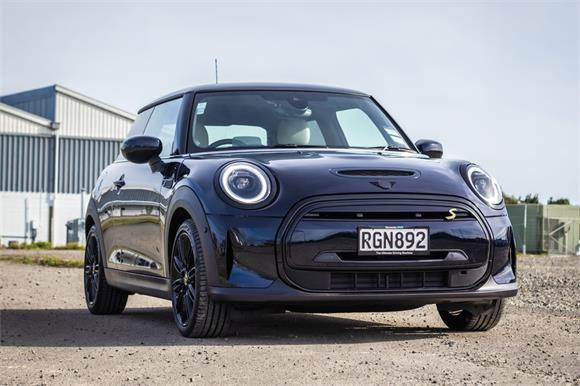 2023 MINI Cooper F56