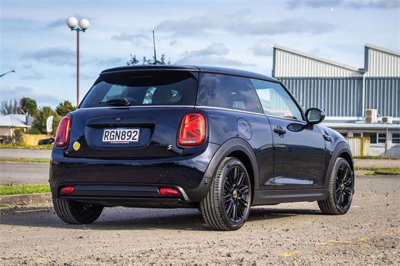 2023 MINI Cooper F56