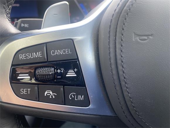 2023 BMW 330e G20
