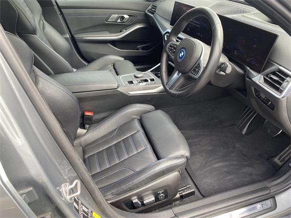 2023 BMW 330e G20