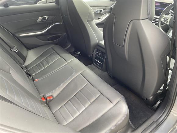 2023 BMW 330e G20