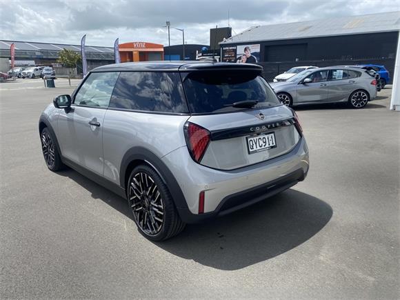 2024 MINI Cooper S F66