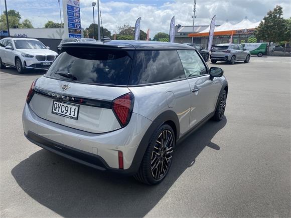 2024 MINI Cooper S F66