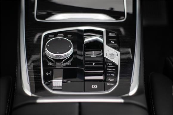 New BMW X7 xDrive40d