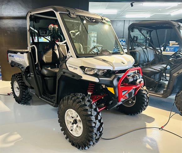 2025 Can-Am Defender HD 10 XMR Demo