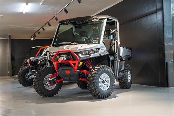 Can-Am Defender HD 10 XMR Demo 2025