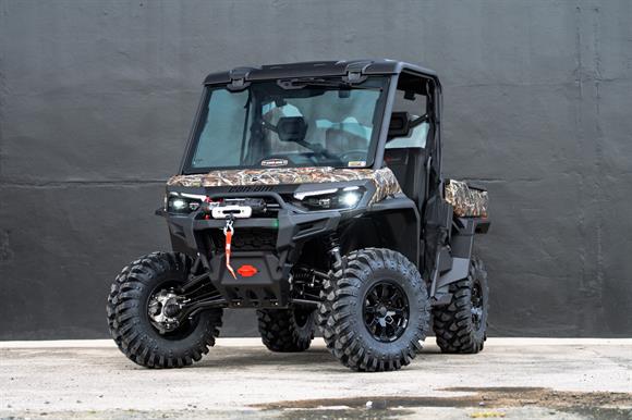 Can-Am Defender HD11 XMR 2026