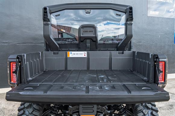 New Can-Am Defender HD11 XMR