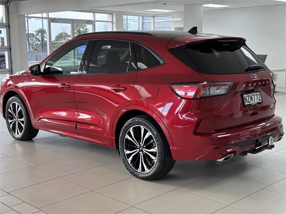 2022 Ford Escape ST-Line X Phev