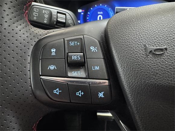 2022 Ford Escape ST-Line X Phev