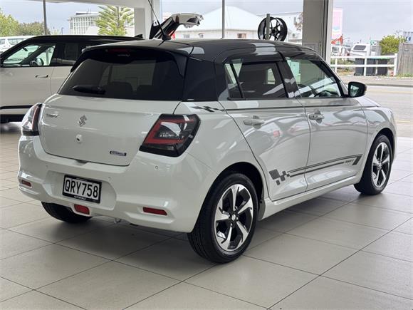 2024 Suzuki Swift RSC 1.2PMH/CVT