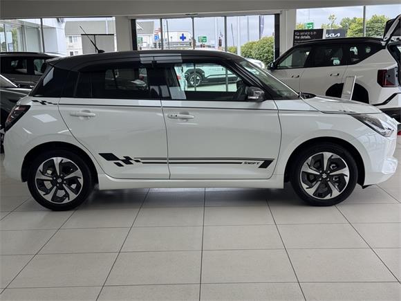 2024 Suzuki Swift RSC 1.2PMH/CVT