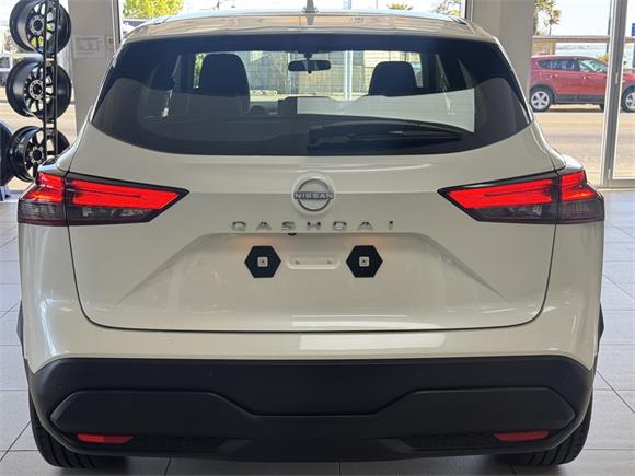 New Nissan Qashqai ST-L 1.3L T