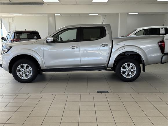 New Nissan Navara ST 4WD Double Cab
