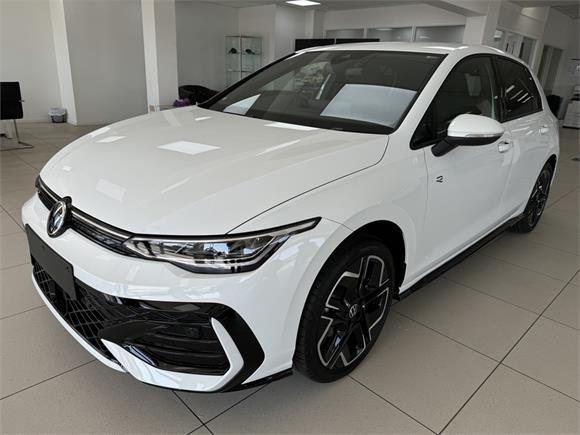 New Volkswagen Golf R-Line