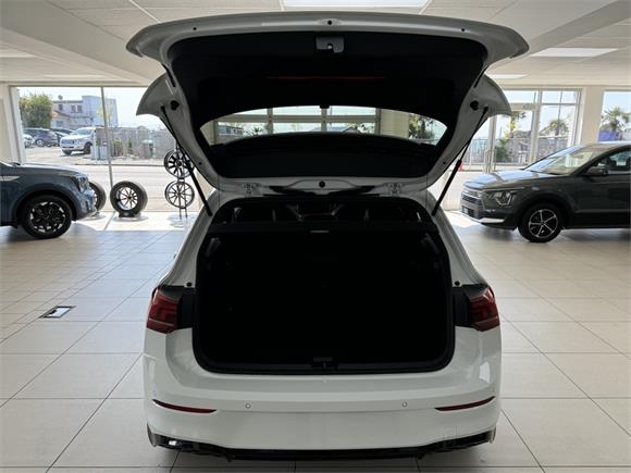 New Volkswagen Golf R-Line