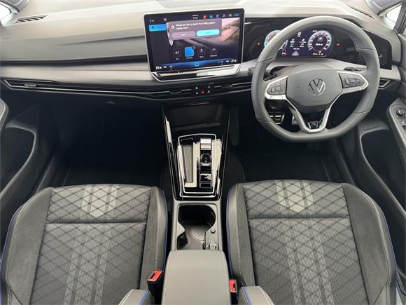 New Volkswagen Golf R-Line