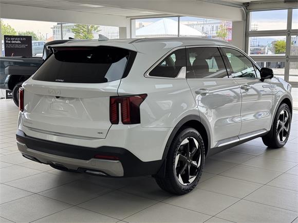 New Kia Sorento Deluxe 2.2 Diesel AWD