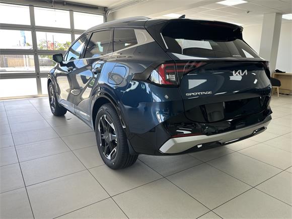 New Kia Sportage HEV Earth