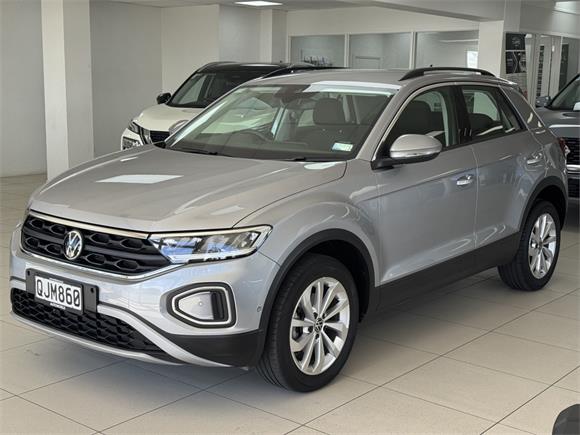 2023 Volkswagen T-Roc TSI Life