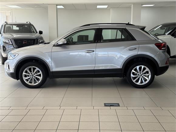 2023 Volkswagen T-Roc TSI Life