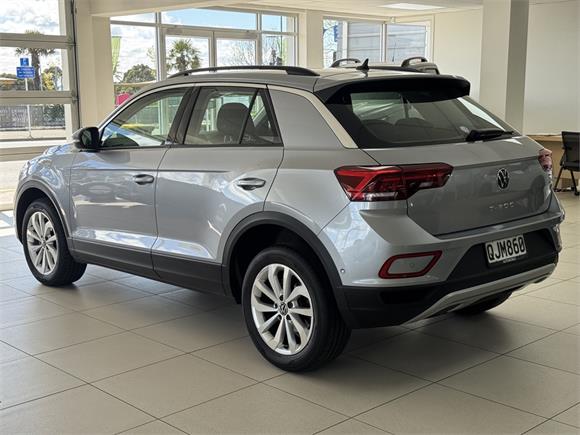 2023 Volkswagen T-Roc TSI Life