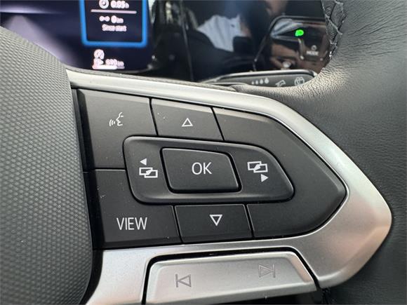 2025 Volkswagen Golf Life