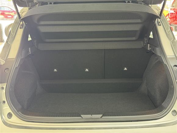 New Nissan Qashqai ST-L