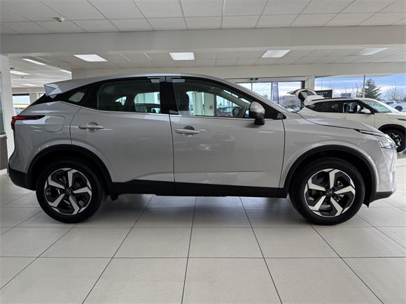 New Nissan Qashqai ST-L