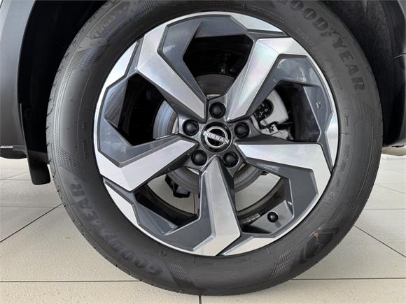 New Nissan Qashqai ST-L