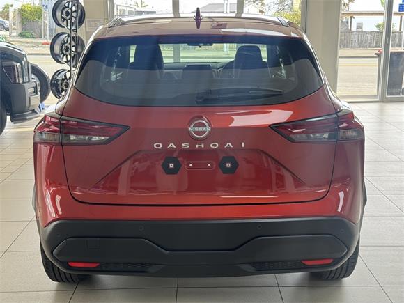 New Nissan Qashqai ST 1.3L Turbo