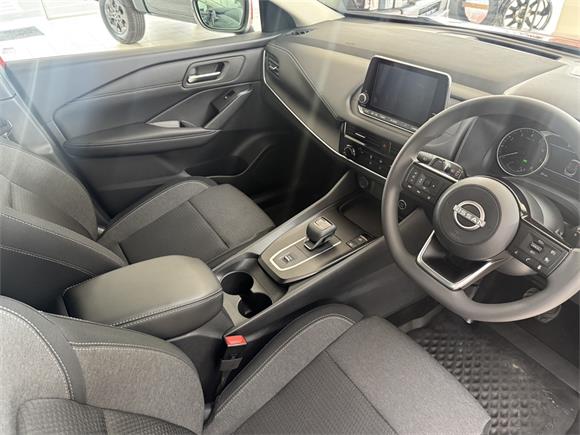 New Nissan Qashqai ST 1.3L Turbo