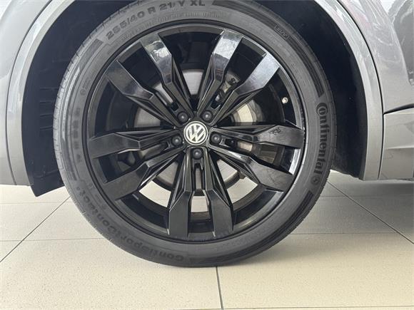 2020 Volkswagen Touareg V6S