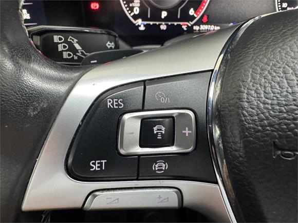 2020 Volkswagen Touareg V6S