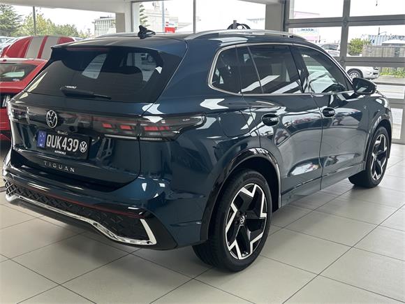 2024 Volkswagen Tiguan TSI R-Line