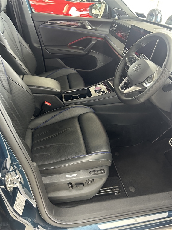 2024 Volkswagen Tiguan TSI R-Line