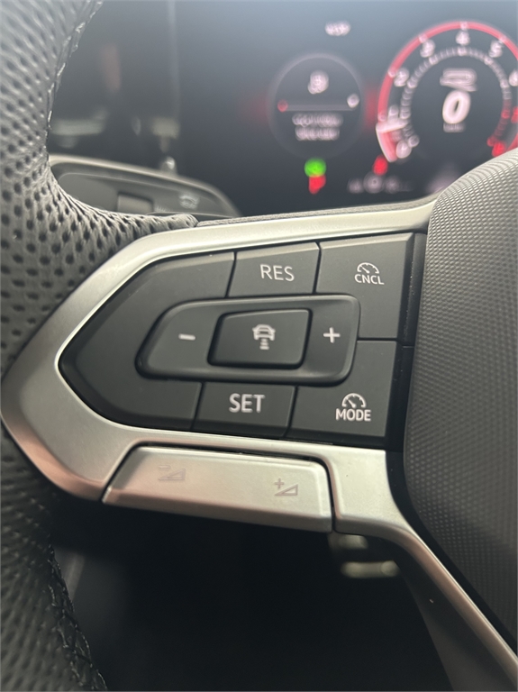 2024 Volkswagen Tiguan TSI R-Line