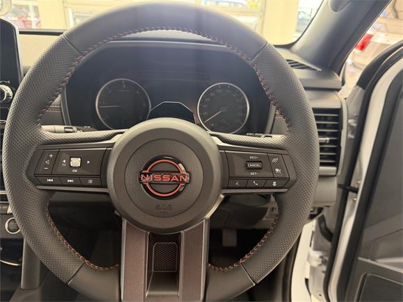 New Nissan Navara Pro-4X 4WD D/Cab 2.4 Dsl