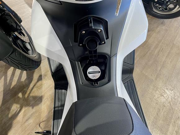 New Honda PCX160 LAMS