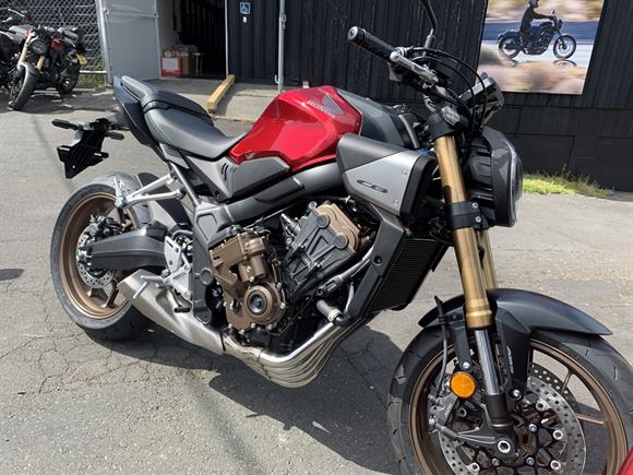 2025 Honda CB650R Back in stock!!