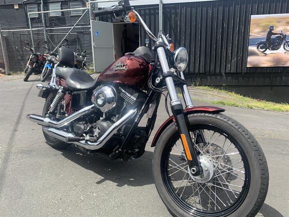 2014 Harley-Davidson Street Bob Hard Candy Brown