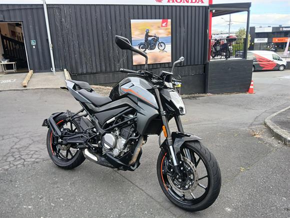 2022 CFMoto 300 NK