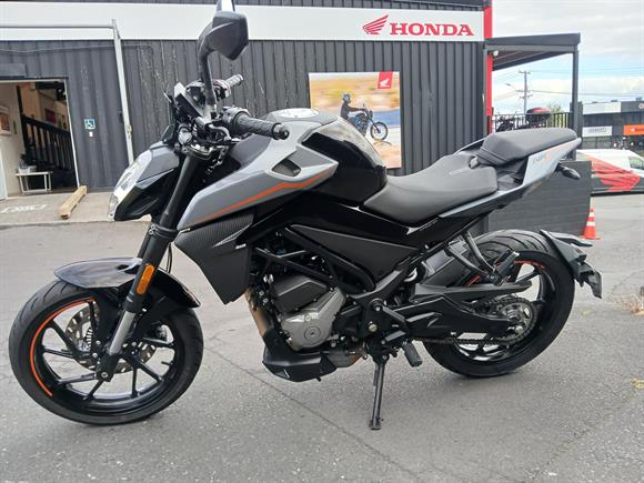 2022 CFMoto 300 NK