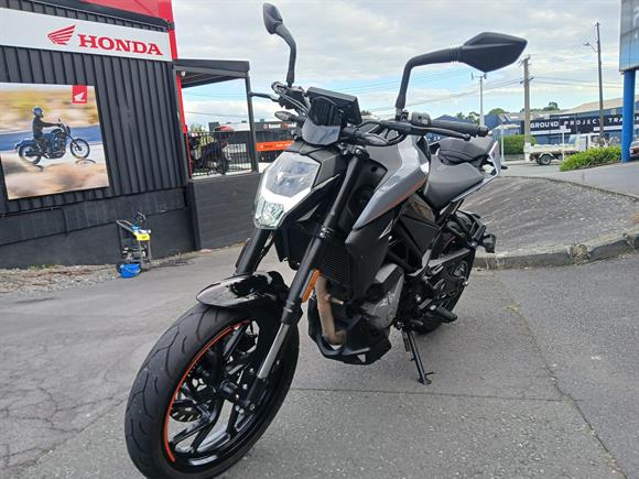 2022 CFMoto 300 NK